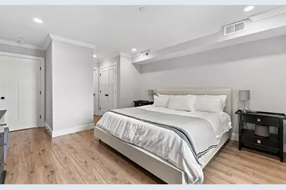 1721 Centre St #204, Boston, MA 02132 - Photo 17