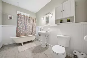 196 Middlesex St, North Andover, MA 01845 - Photo 23