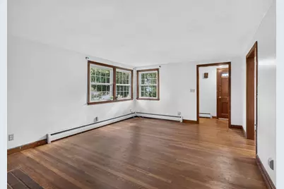 24 Grapevine Ave, Lexington, MA 02421 - Photo 3
