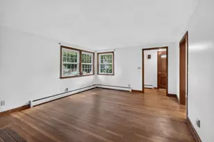 24 Grapevine Ave, Lexington, MA 02421 - Photo 3