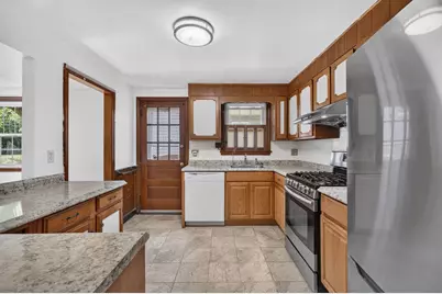 24 Grapevine Ave, Lexington, MA 02421 - Photo 7