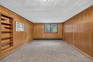 24 Grapevine Ave, Lexington, MA 02421 - Photo 17