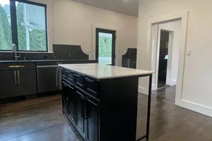 14 Everett St, Everett, MA 02149 - Photo 5