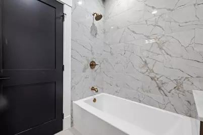 17 Holmes #2R, Quincy, MA 02171 - Photo 7