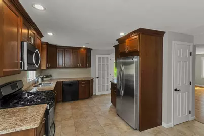 14 Echo Valley Dr, Hampden, MA 01036 - Photo 9