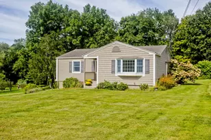 14 Echo Valley Dr, Hampden, MA 01036 - Photo 1