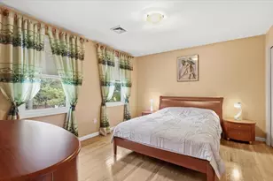 25 Hamlet St, Newton, MA 02459 - Photo 13