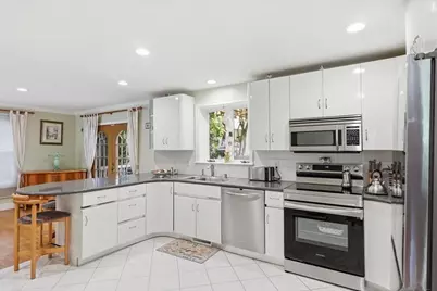 25 Hamlet Street #25, Newton, MA 02459 - Photo 5