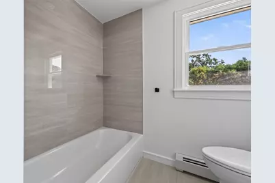 585 N Eastern Ave, Fall River, MA 02720 - Photo 15