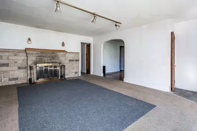 105 Hartford Tpke, Shrewsbury, MA 01545 - Photo 5