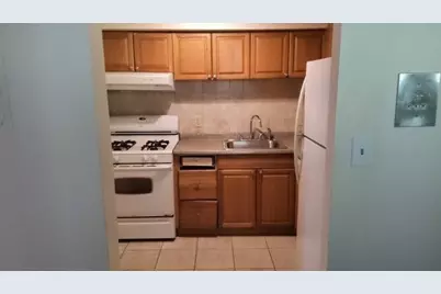 9 Longwood Dr #4, Andover, MA 01810 - Photo 3