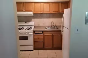 9 Longwood Dr, Andover, MA 01810 - Photo 3
