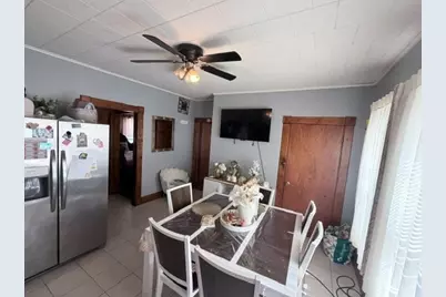 525 Cottage St, New Bedford, MA 02740 - Photo 13