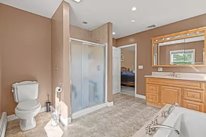 11 Pilgrim Rd, Woburn, MA 01801 - Photo 17