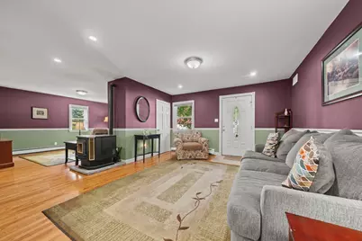 11 Pilgrim Rd, Woburn, MA 01801 - Photo 3