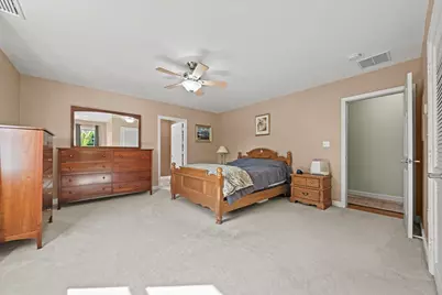 11 Pilgrim Rd, Woburn, MA 01801 - Photo 15