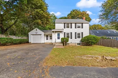 21 Goldsmith Ave, Beverly, MA 01915 - Photo 1