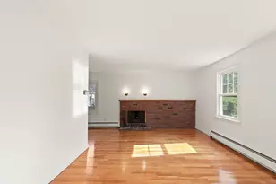 21 Goldsmith Ave, Beverly, MA 01915 - Photo 3