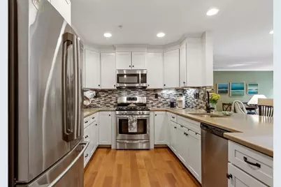 245 Cambridge Street #302, Burlington, MA 01803 - Photo 5