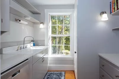 4 Highland Ave, Stoneham, MA 02180 - Photo 21
