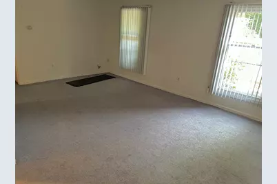 40 Halifax #E, Springfield, MA 01108 - Photo 7