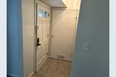 40 Halifax #E, Springfield, MA 01108 - Photo 5
