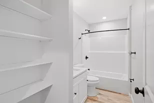 61 Parker St, Springfield, MA 01151 - Photo 7