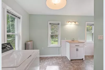 323 Pearl St, Gardner, MA 01440 - Photo 17