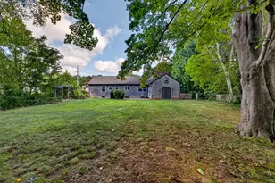 36 Beechwood Dr, Dartmouth, MA 02748 - Photo 5