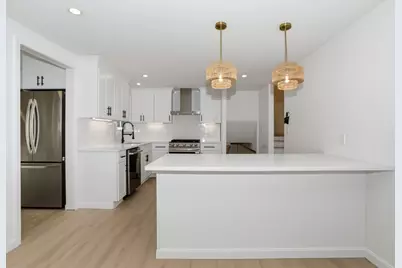 33 Cheryl Ln, Holliston, MA 01746 - Photo 3