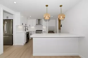 33 Cheryl Ln, Holliston, MA 01746 - Photo 3