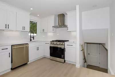 33 Cheryl Ln, Holliston, MA 01746 - Photo 5