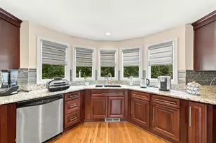 35 Striper Cir, Dartmouth, MA 02747 - Photo 9