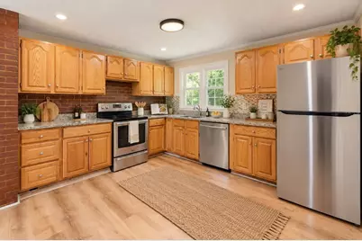 122 Elsie Rd, Brockton, MA 02302 - Photo 3