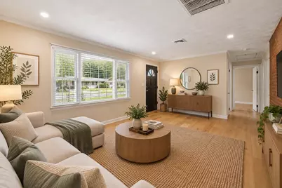 122 Elsie Rd, Brockton, MA 02302 - Photo 9