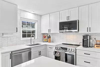 21 Orchard Ave #B, Haverhill, MA 01830 - Photo 3