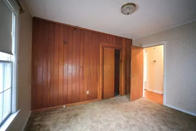 103 Farnsworth St, Springfield, MA 01107 - Photo 17