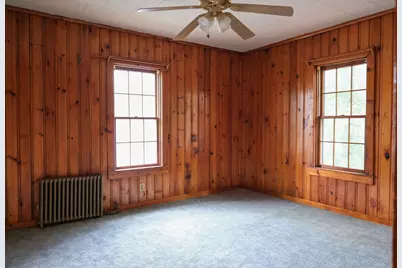 103 Farnsworth St, Springfield, MA 01107 - Photo 13