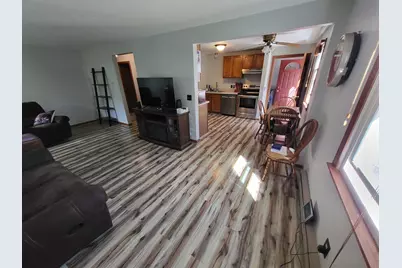 457 Charlton St, Southbridge, MA 01550 - Photo 11