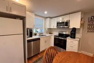 26-28 Hamilton Rd, Wakefield, MA 01880 - Photo 3