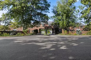 202 Windsor Dr, Framingham, MA 01701 - Photo 5