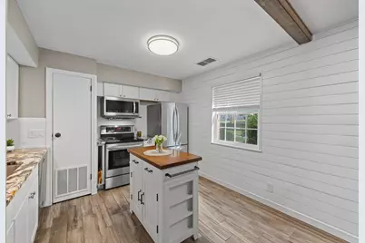 202 Windsor Drive #202, Framingham, MA 01701 - Photo 11