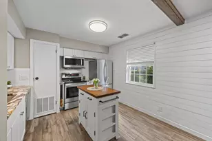 202 Windsor Dr, Framingham, MA 01701 - Photo 11