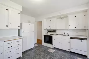 35 Forest St, Stoneham, MA 02180 - Photo 15