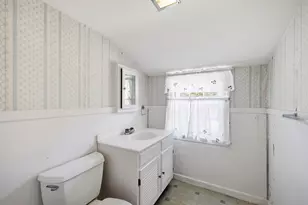 35 Forest St, Stoneham, MA 02180 - Photo 21