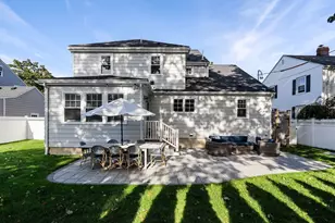 31 Sevinor Rd, Marblehead, MA 01945 - Photo 19