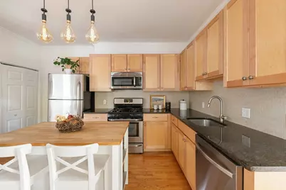 156 Adams St #2, Waltham, MA 02453 - Photo 3