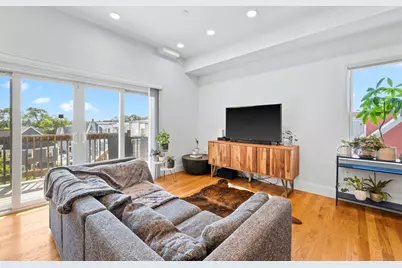 81 Homes Ave #3, Boston, MA 02122 - Photo 5
