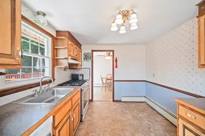 23 Pearson St, Chelmsford, MA 01824 - Photo 9