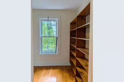 14 Glenwood Ave #2, Cambridge, MA 02139 - Photo 11